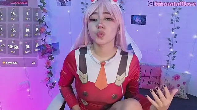 hinnata_lewis' Live XXX Chat