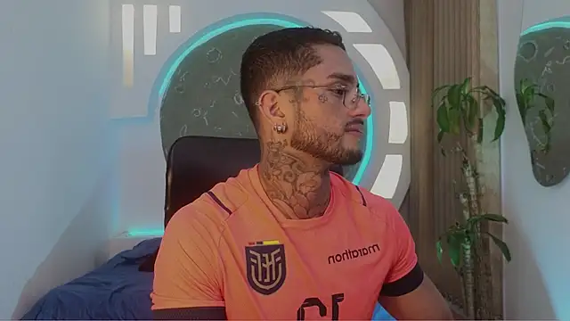 Alanrodgers Live XXX-Chat