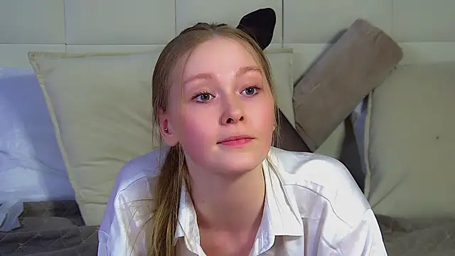 AgataFoxley's Live XXX Chat