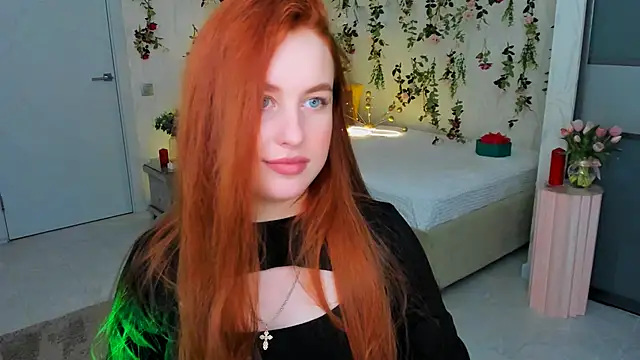 AirySilhouette Adlı Modelin Canlı XXX Sohbeti