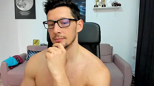 BrutusK08 Chat XXX in diretta