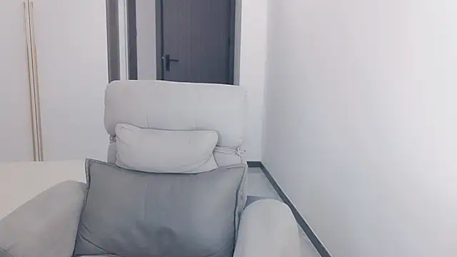 Lisa-3333's Live XXX Chat