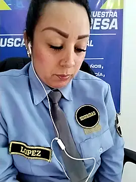 CRISTAL__11 即時 XXX 聊天