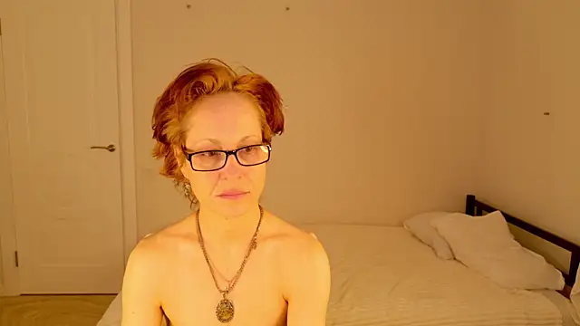 Chat XXX en directo de LioraWeiss