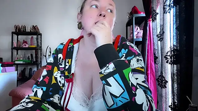 kisicaxx Adlı Modelin Web Kamerası Şovu