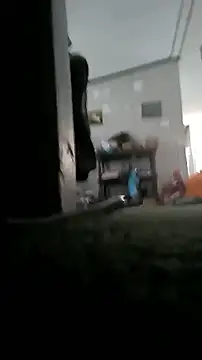 Chatroom XXX en direct de Bi_curious86