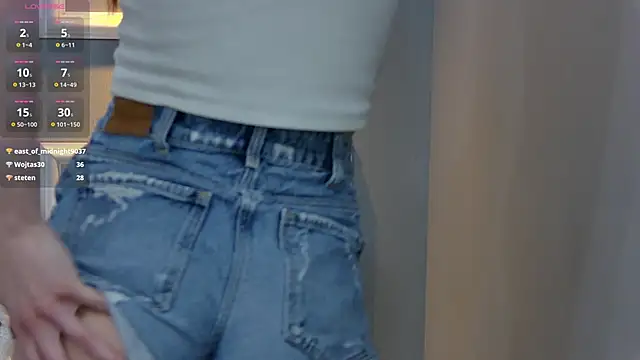 Živý XXX chat TaraHarris