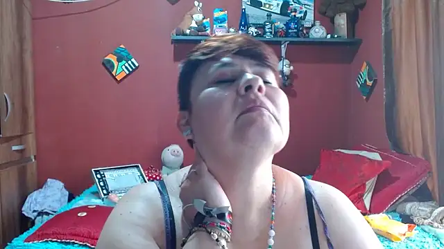 Chat +18 de Sasharosee2 ao vivo