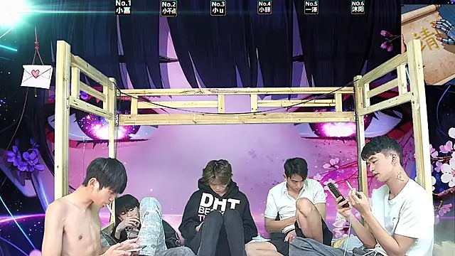 xiaohuangren01のライブXXXチャット