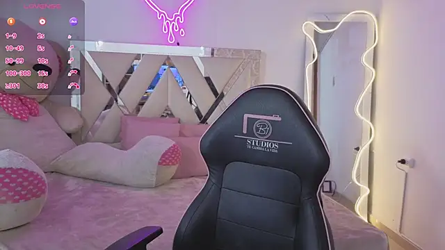 Chat +18 de SABRIINA_TAY ao vivo