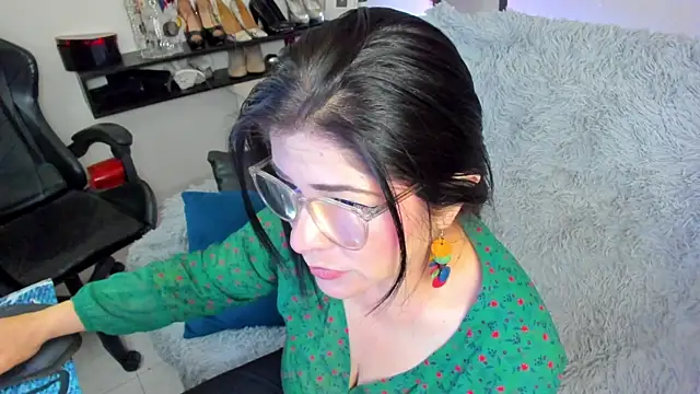 BellaFlamingのライブXXXチャット