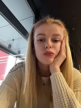 HarrietDart Adlı Modelin Canlı XXX Sohbeti