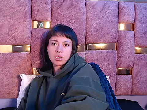 _nanah45's Live XXX Chat