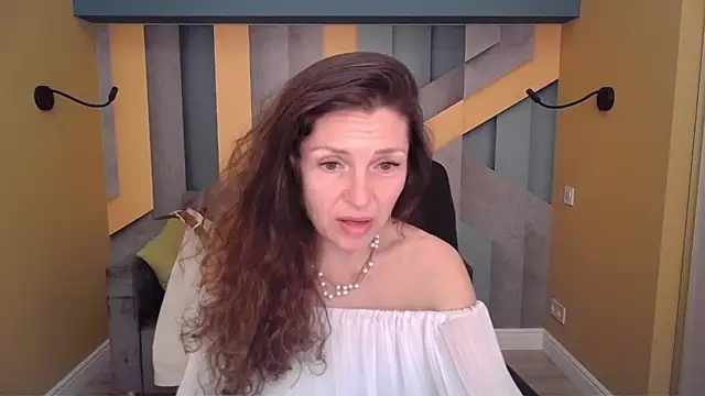 Chatroom XXX en direct de EllaLong