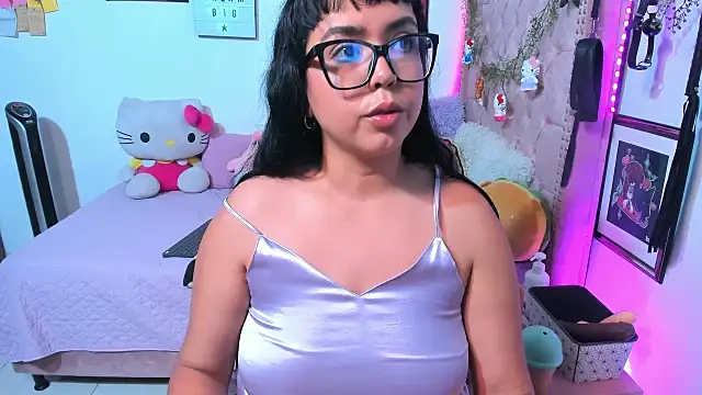 Chat +18 de LillyCandy ao vivo