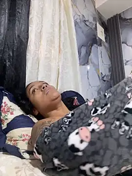 دردشة KatalinnaBrown الجنسية المباشرة