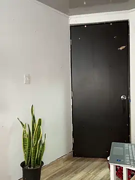 RachelWeisz_: онлайн-секс-чат