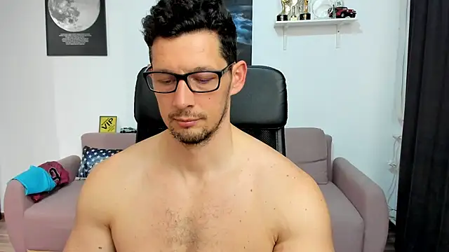 Онлайн чат XXX BrutusK08