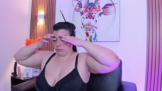 martina_foxy_ Chat XXX live