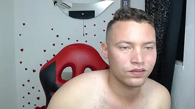 Show de webcam de sven_fox723