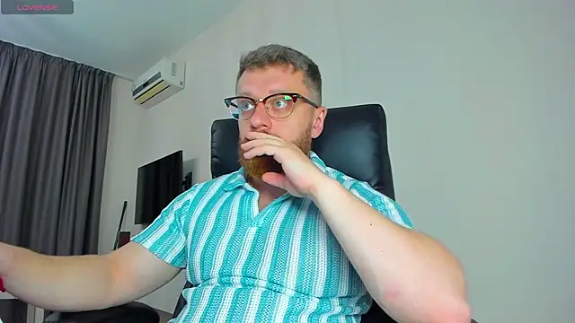 Онлайн чат XXX Findom_guy