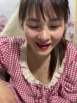 Babysexy-miu Adlı Modelin Canlı XXX Sohbeti