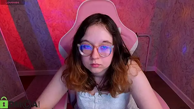 Aleks-caster Adlı Modelin Canlı XXX Sohbeti