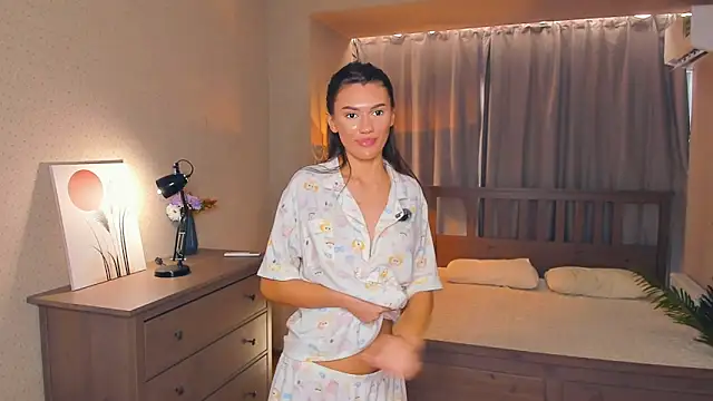 Pokazy przed kamerką – SookBurdin