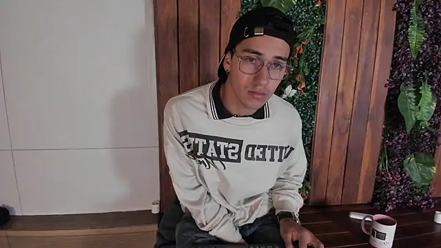 Chat XXX ao vivo de Andy_Joy_