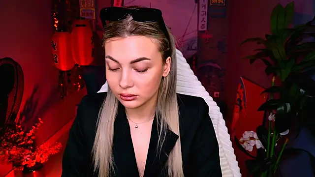 HyileyClark Live XXX-Chat