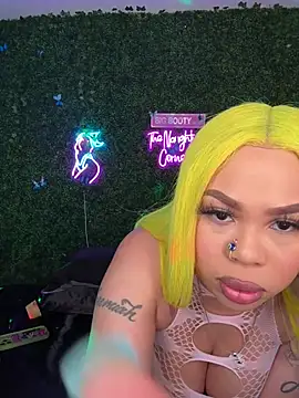 RenaThickAss élő XXX-chatje