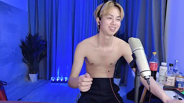 hafabva élő XXX-chatje