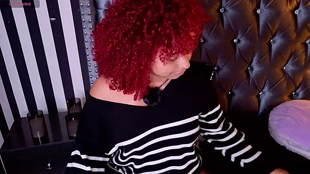 lara_curly – webcam-show