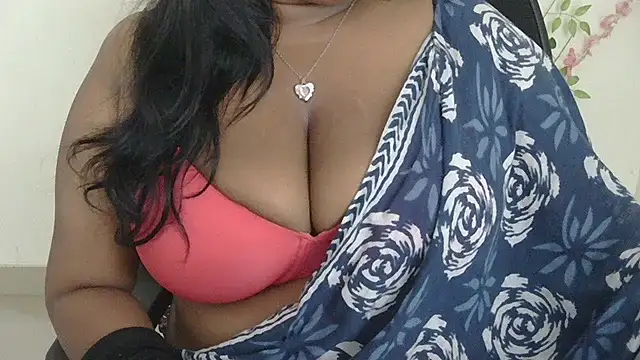 punemodel Adlı Modelin Web Kamerası Şovu