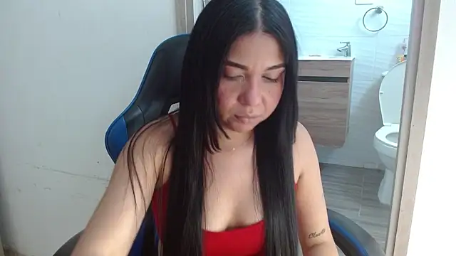 Онлайн чат XXX AliceSmity_