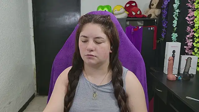 Chat +18 de ann_bronw ao vivo