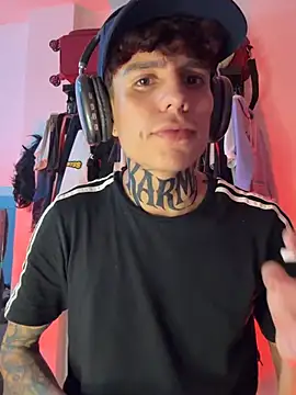 Pokazy przed kamerką – Angelcumm_