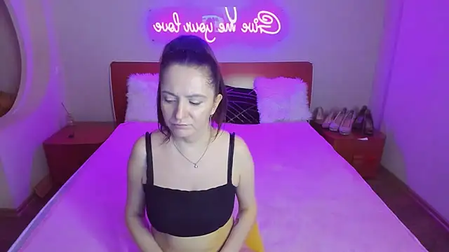 AngellLikaのライブXXXチャット