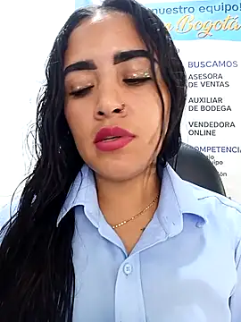 MAYE__13's Live XXX Chat