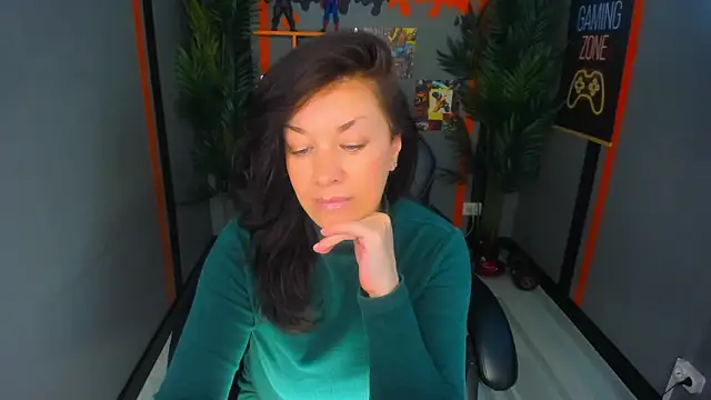 AnaMillsのライブXXXチャット