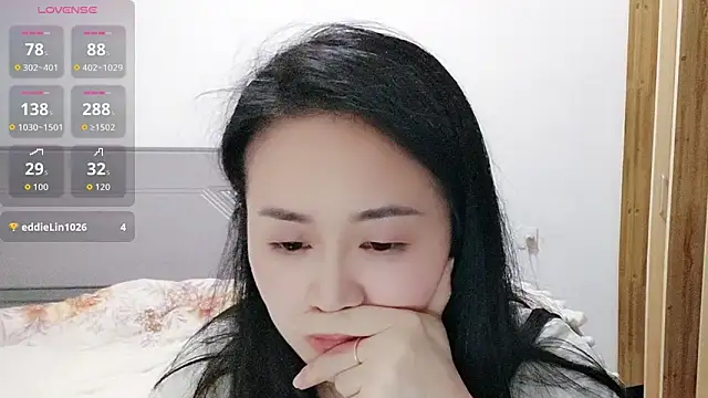 fanfan-FF's Live XXX Chat