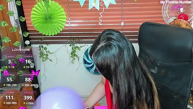 DestinyHillsのライブXXXチャット