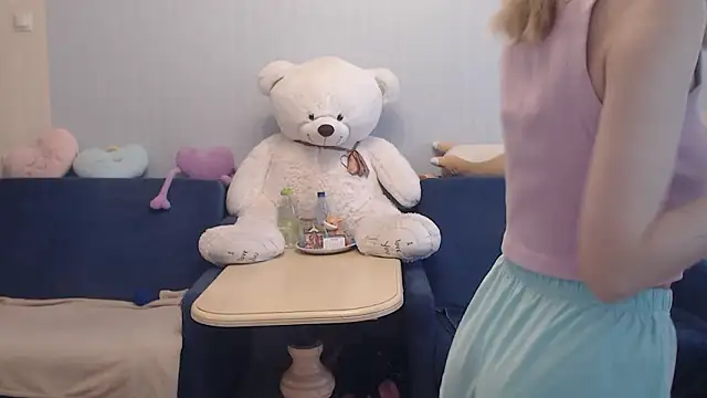 night_is_dark Adlı Modelin Canlı XXX Sohbeti