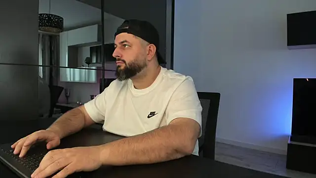 Show modela DravenPeak na web-kameri