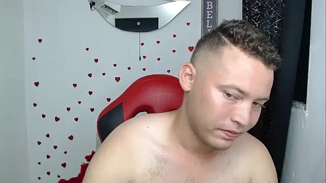 sven_fox723 élő XXX-chatje