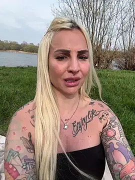 CoraDiamond – Naživo XXX chat