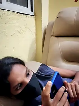 Chatroom XXX en direct de ramyasri-