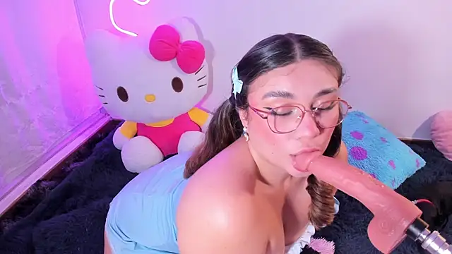 Онлайн чат XXX CassieBigass_