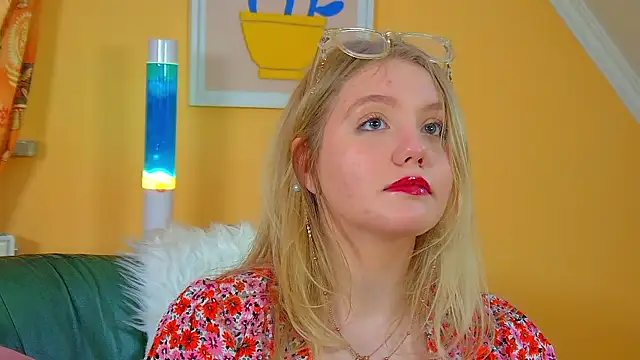 Онлайн чат XXX EmilyEvanse