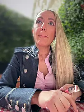 دردشة adya-aly الجنسية المباشرة